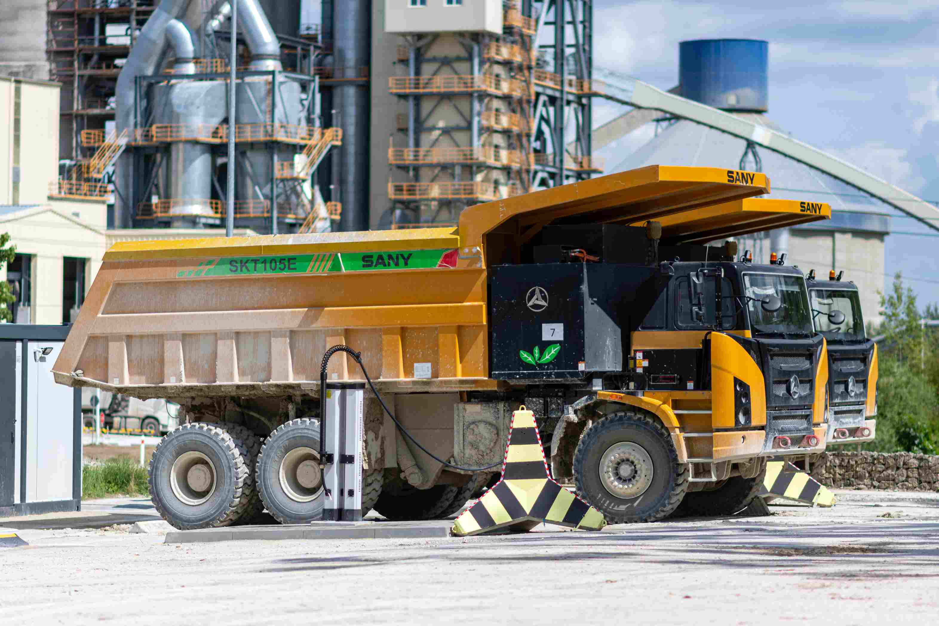 Holcim i GreenWay nawiązują strategiczną współpracę w zakresie elektryfikacji ciężkiego sprzętu przemysłowego